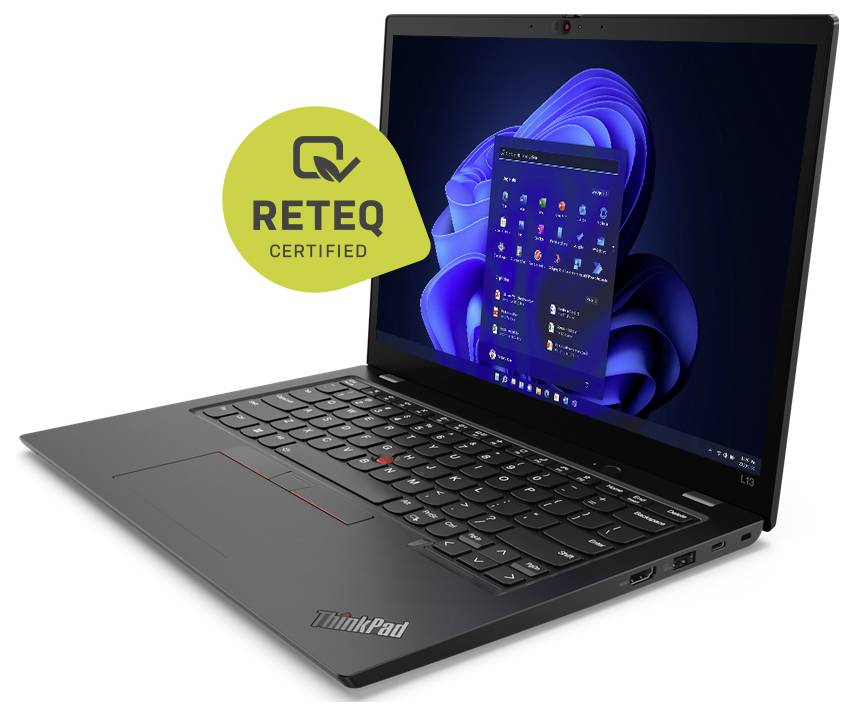 Ein schwarzer Laptop mit angezeigtem Windows-Betriebssystem-Bildschirm ist geöffnet und aus einem Winkel zu sehen. Ein 