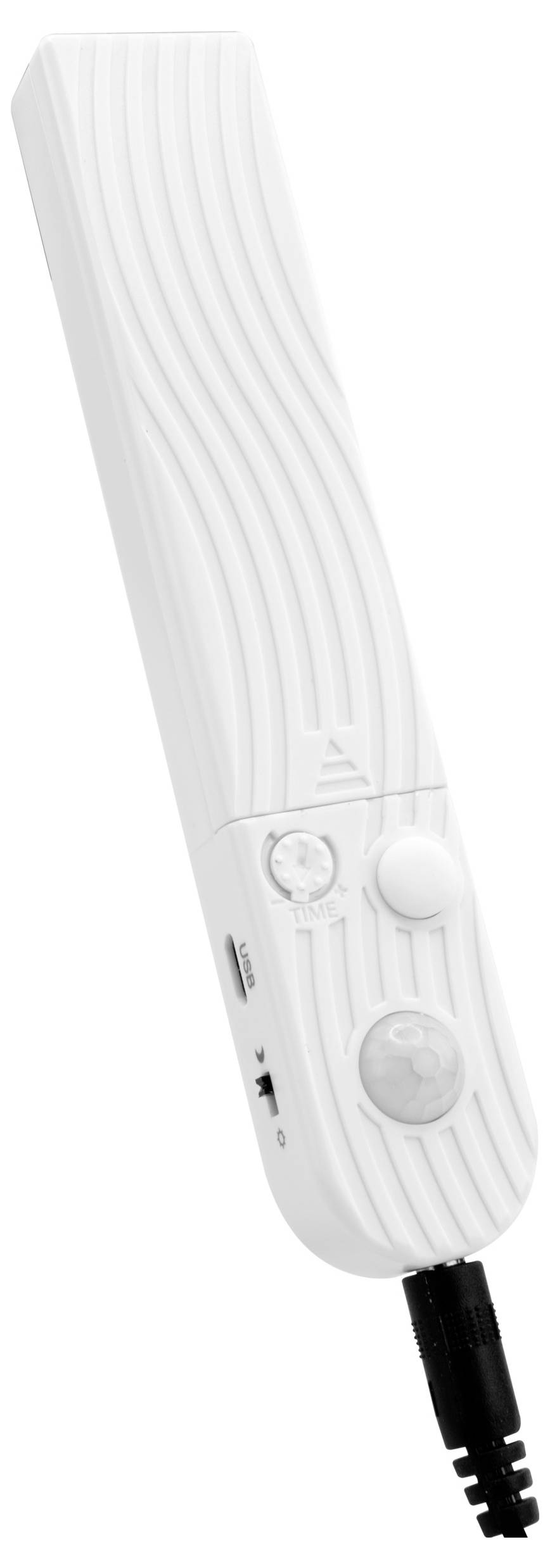 Weißer Stecker-Elektro-Wandheizer mit gewölbter belüfteter Vorderseite, Thermostatregler, Schalter und unten angebrachtem Kabel.