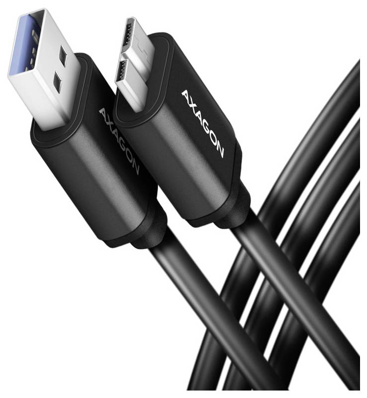 Nahaufnahme von zwei schwarzen Anker-Kabeln: ein USB-A-Stecker und ein USB-C-Stecker, die sich gegen einen weißen Hintergrund kreuzen.