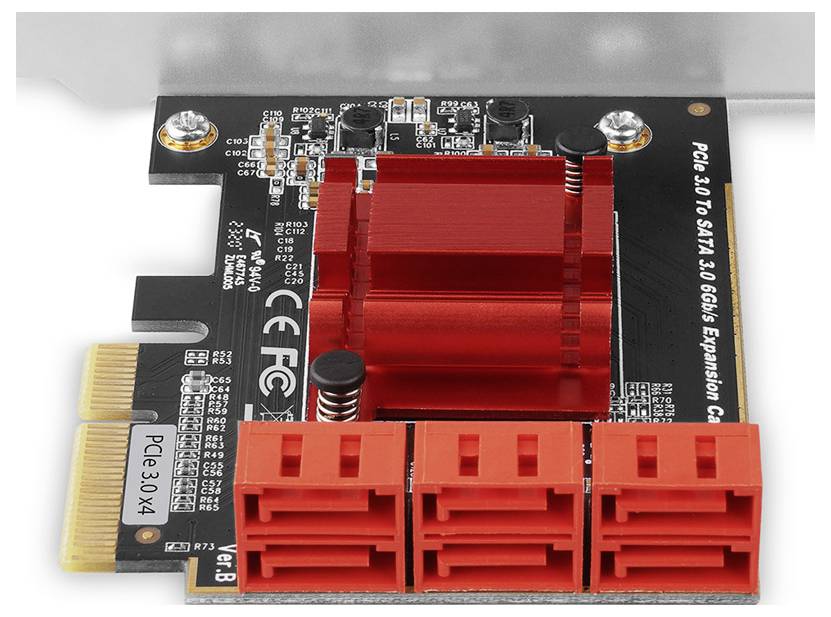 PCIe-Erweiterungskarte mit rotem Kühlkörper und drei roten SATA-Anschlüssen, gekennzeichnet für PCIe 3.0 zu SATA 3.0-Konvertierung.