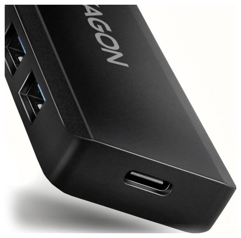 Abgewinkelter schwarzer AAGON USB-Hub mit zwei USB-A-Anschlüssen und einem USB-C-Anschluss auf weißem Hintergrund.