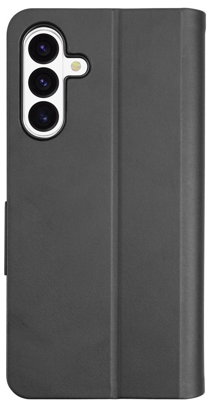 Schwarze Smartphone-Hülle von hinten gezeigt, mit ausgestanztem Dreifach-Kamera-Ausschnitt und Blitzöffnung.