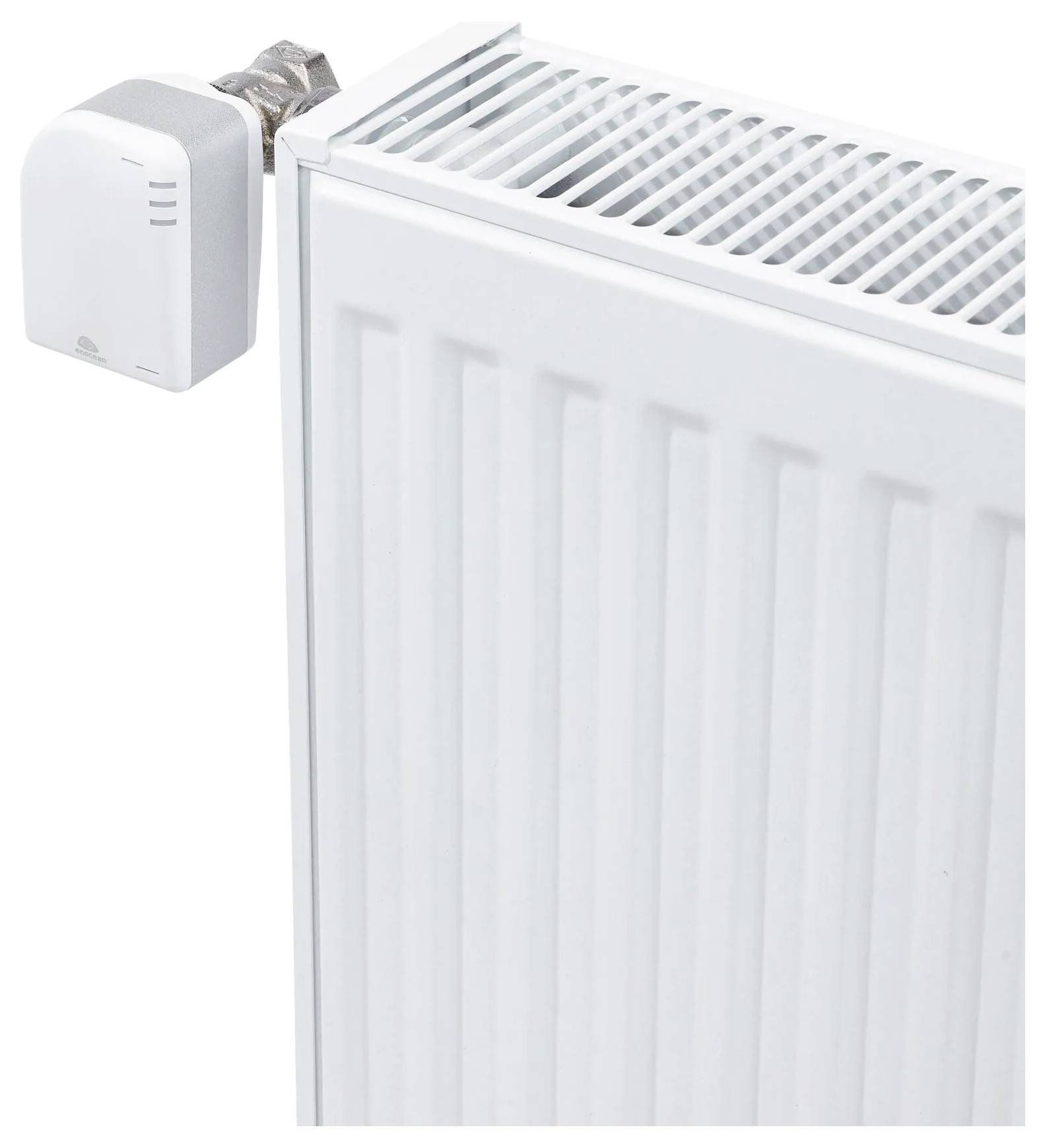 Thermostatisches Heizkörperventil, das auf einem weißen Heizkörper montiert ist und die Heizungstemperatur reguliert.