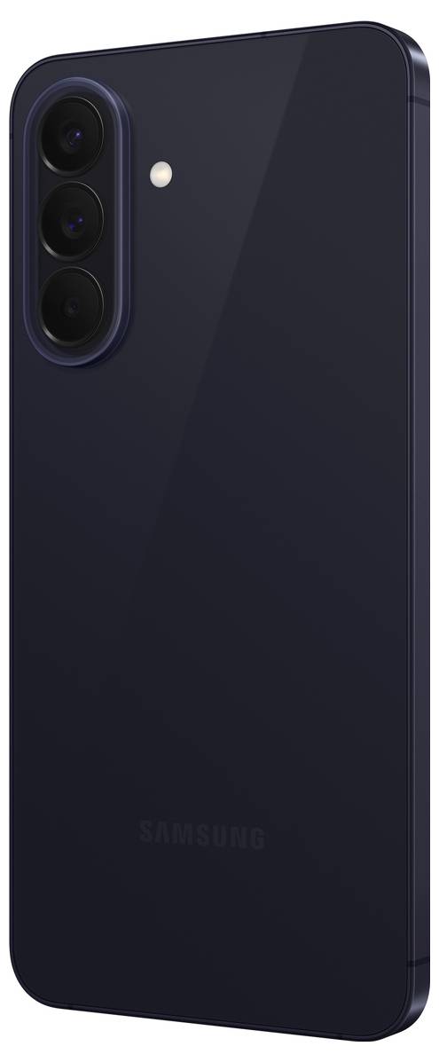 Rückseite eines dunklen Samsung-Smartphones mit einem vertikalen Triple-Kamera-Array und Blitz oben links.