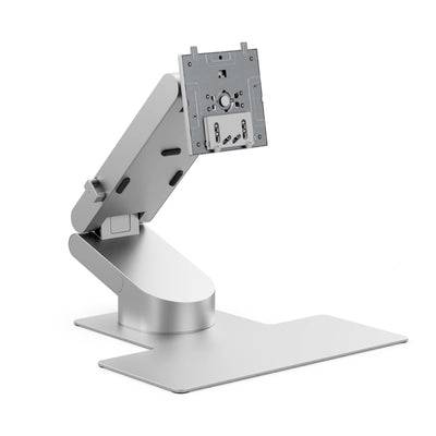 Verstellbarer Metallmonitorständer mit artikuliertem Arm und flacher Basis, der eine Bildschirmhalterung in schräger Position hält.