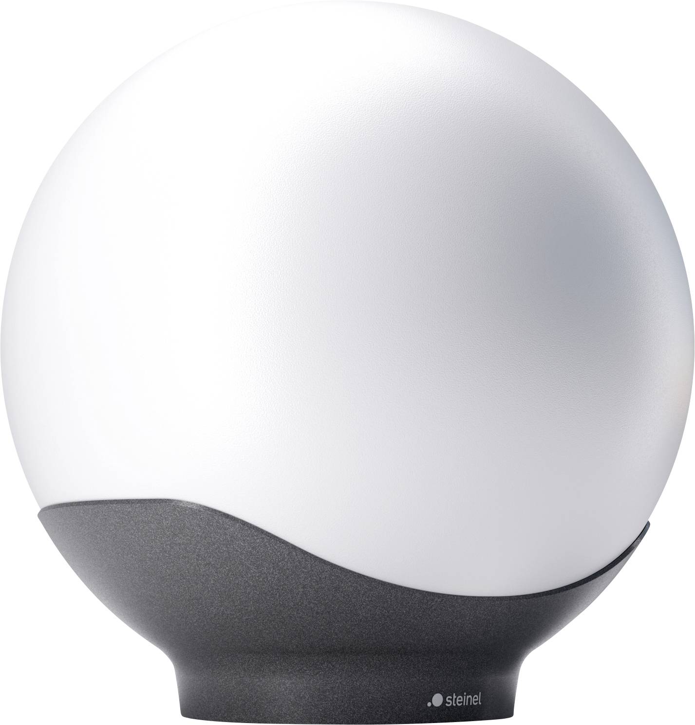 Ein modernes Außenwandleuchte mit einem mattweißen Kugelschirm und dunkelgebogener Basis, gezeigt vor einem einfachen Hintergrund.