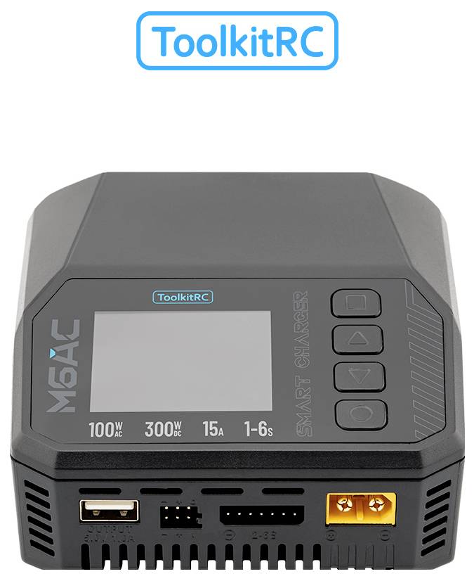 ToolkitRC M6AC Intelligentes Ladegerät mit kleinem Display und Kontrolltasten, Vorderansicht mit Stromversorgungs- und Batterieanschlüssen.