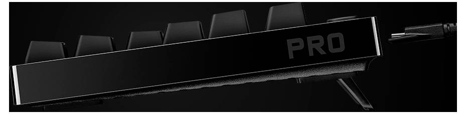 Kabellose ergonomische Logitech-Tastatur mit geteiltem, gekrümmtem Tastaturlayout und separater gepolsterter Handauflage auf weißem Hintergrund.