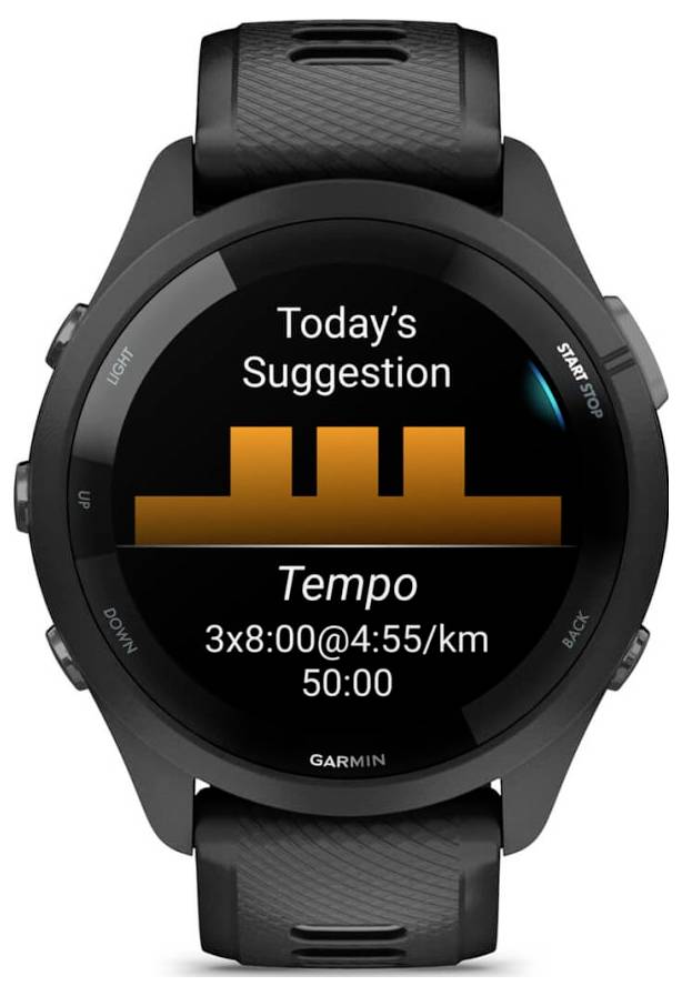 Garmin Smartwatch zeigt heutige Trainingsempfehlung an: Tempolauf, 3x8:00@4:55/km, Gesamtdauer 50:00, mit orangefarbenen Intervallbalken auf dem Display.