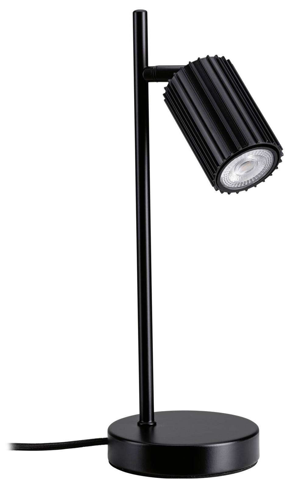 Schwarze verstellbare Spotlightschreibtischleuchte mit rundem Sockel und Kabel, vor weißem Hintergrund dargestellt.