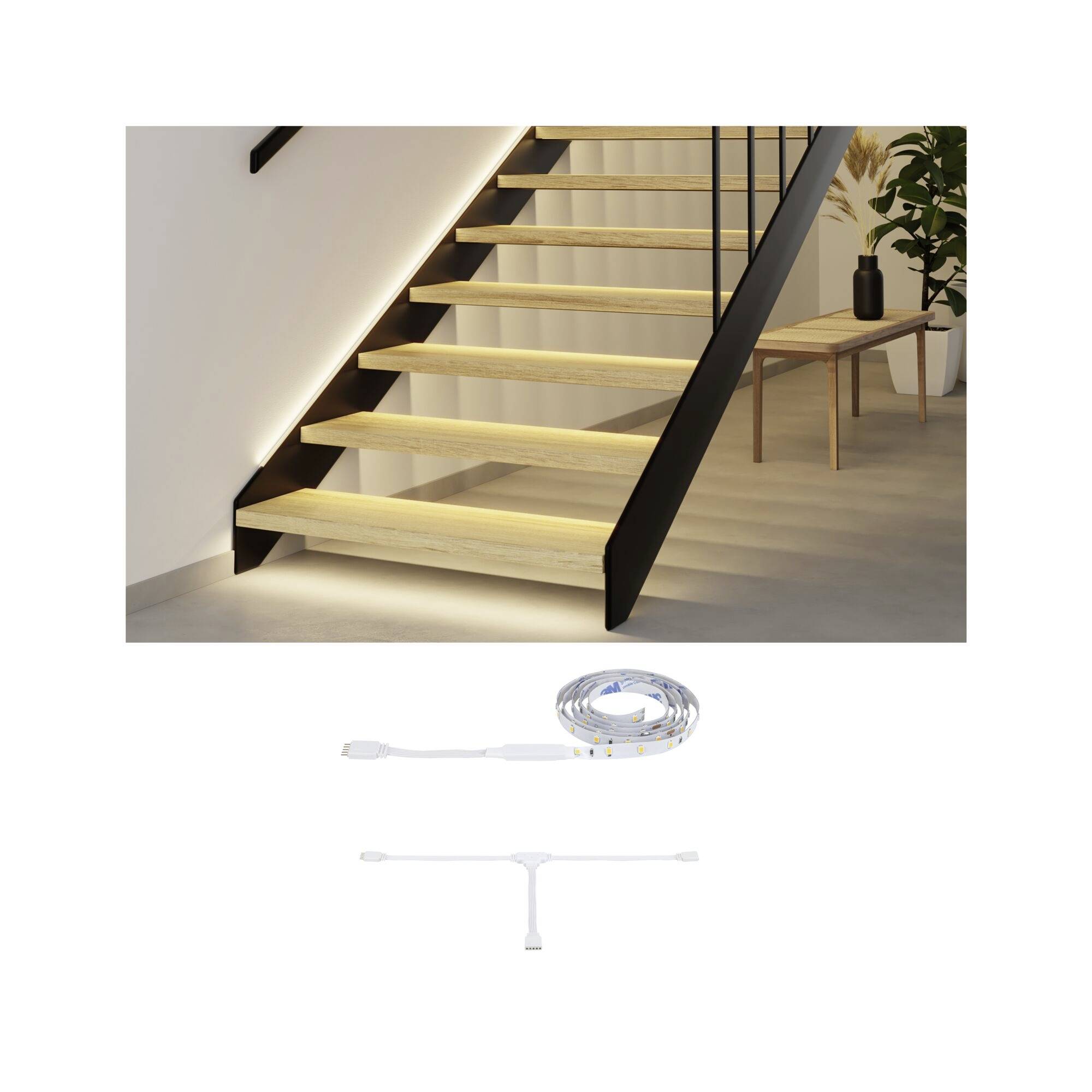Moderne Treppe mit warmem LED-Licht unter den Stufen, plus einem weißen LED-Streifen und einem Verbinder, die unten als Beleuchtungsprodukt gezeigt werden.