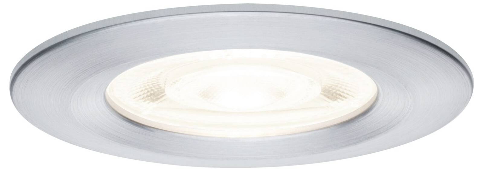 Runde, in die Decke eingelassene Leuchte mit silbernem Rand und mattiertem Diffusor, dargestellt beleuchtet vor weißem Hintergrund.
