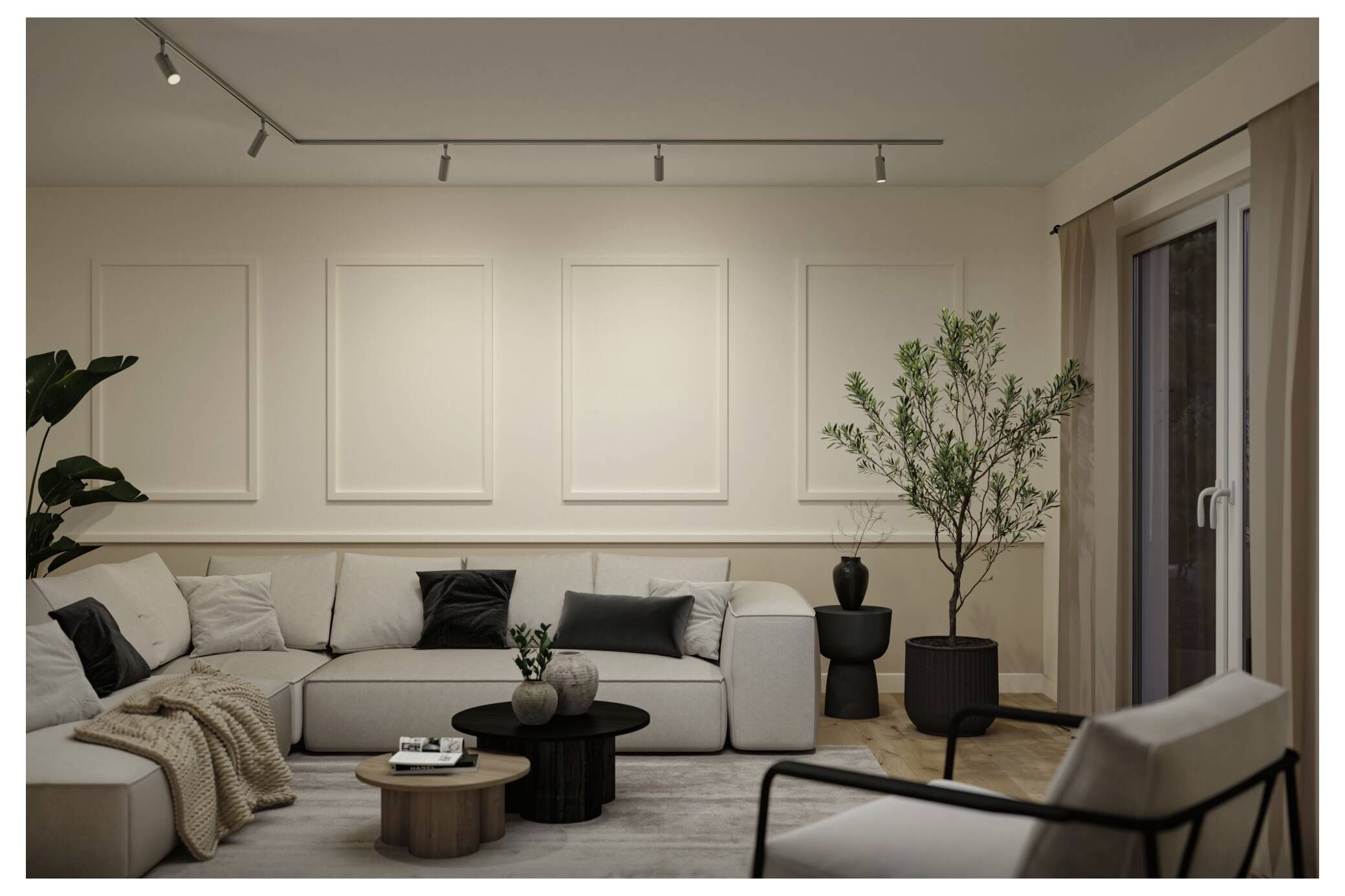 Modernes neutrales Wohnzimmer mit Ecksofa, Couchtischen, Sessel, Topfpflanzen und Schienenleuchtensystem neben einer Schiebglastür.