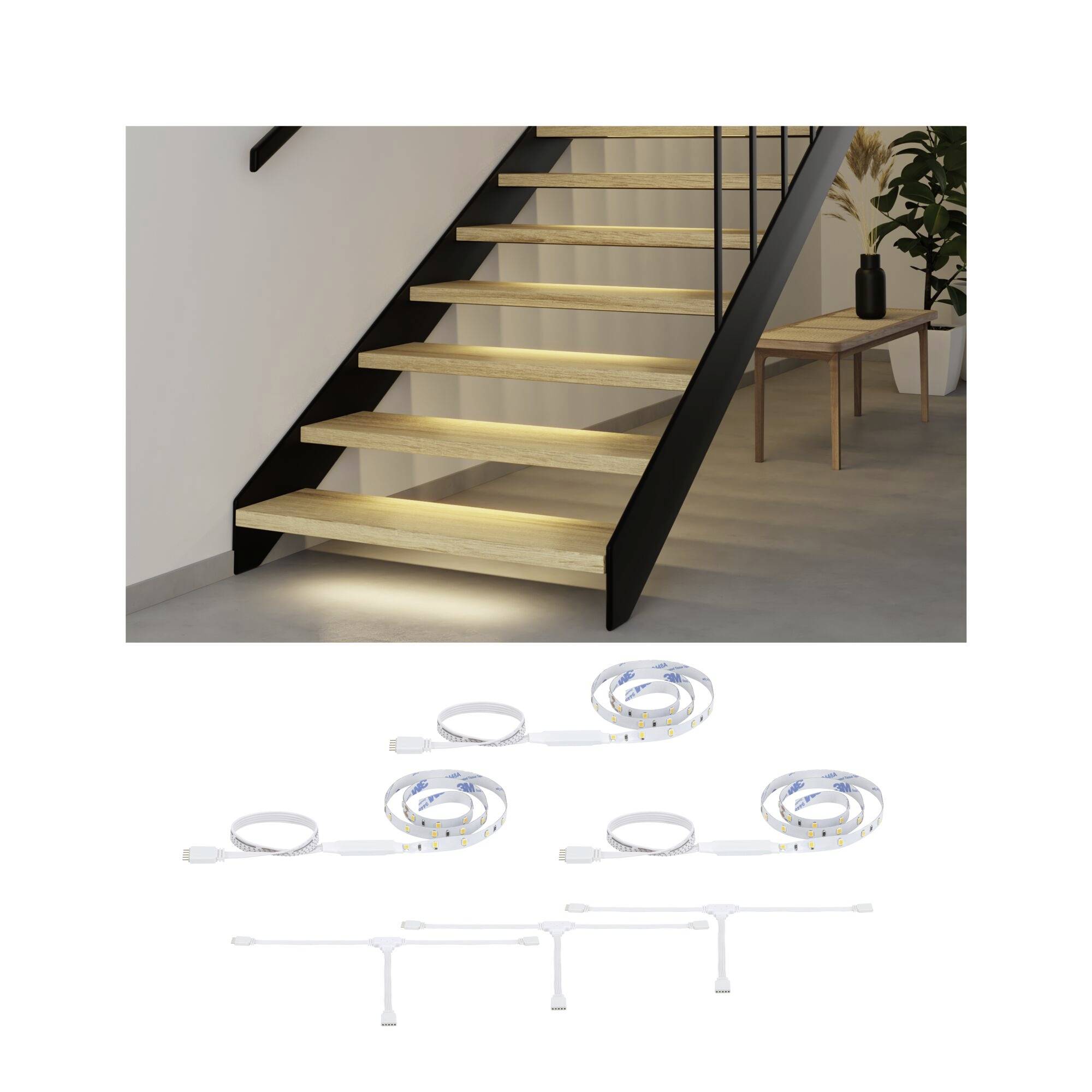 Moderne freischwebende Holztreppe mit schwarzen Seitenschienen und Unterschritterleuchten, plus ein Diagramm der LED-Streifenlicht-Komponenten und -Stecker darunter.