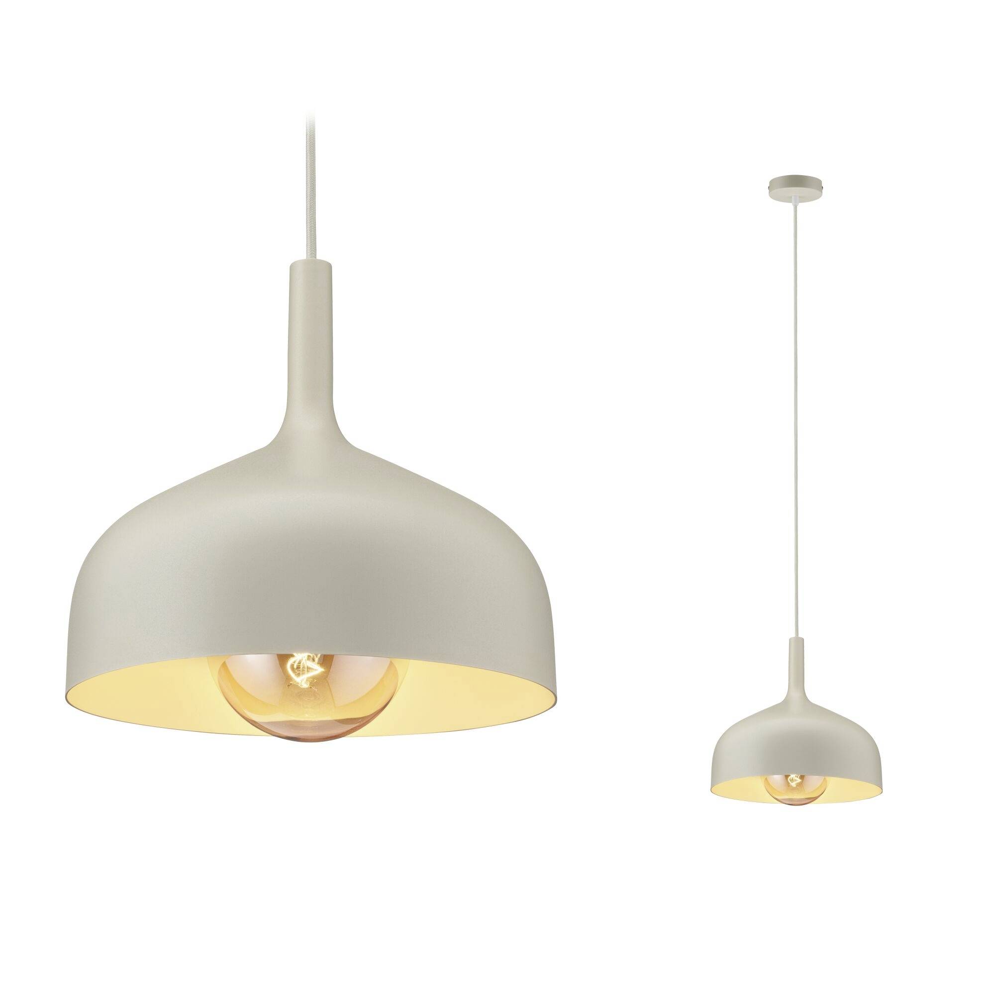 Modernes Badezimmer mit begehbarer Dusche, Waschtisch mit Waschbecken, Handtuchheizung und freistehender Badewanne in Grün- und Grautönen