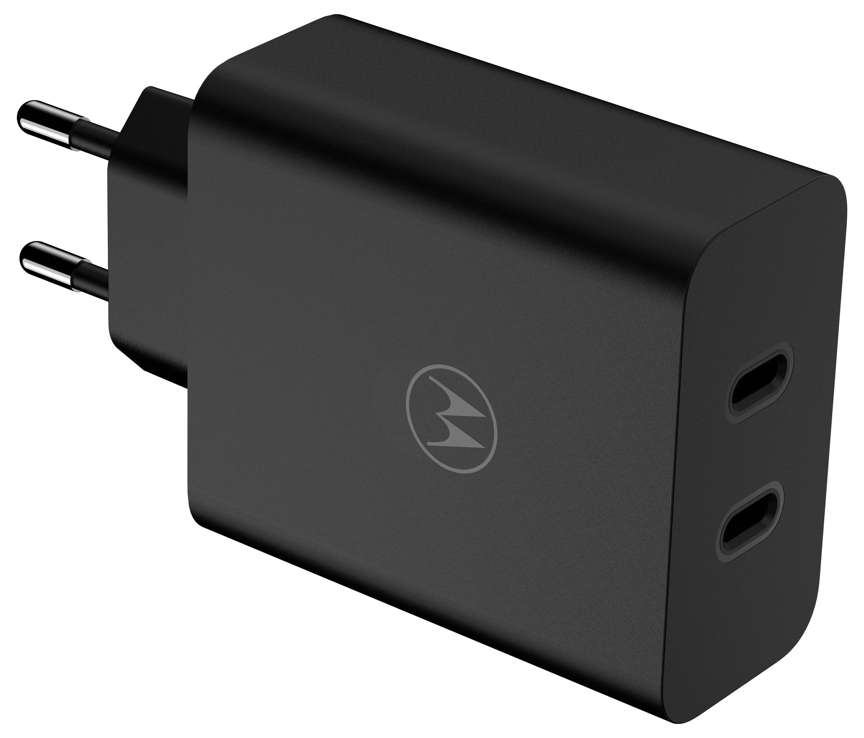 Schwarzes Motorola-Wandladegerät mit zweipoliger EU-Steckdose und zwei USB-C-Anschlüssen auf der Vorderseite.
