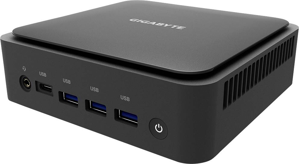 Kompakter GIGABYTE Mini-PC mit Frontschalter, Audiobuchse, USB-A- und USB-C-Anschlüssen in einem schwarzen Gehäuse.