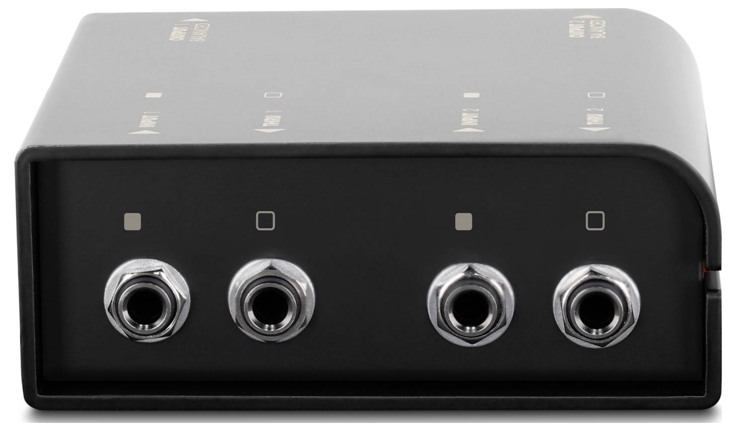 Schwarzes elektronisches Gerät mit vier Metallbuchsen auf der Frontplatte, wahrscheinlich eine Audio- oder Signalschnittstelle.