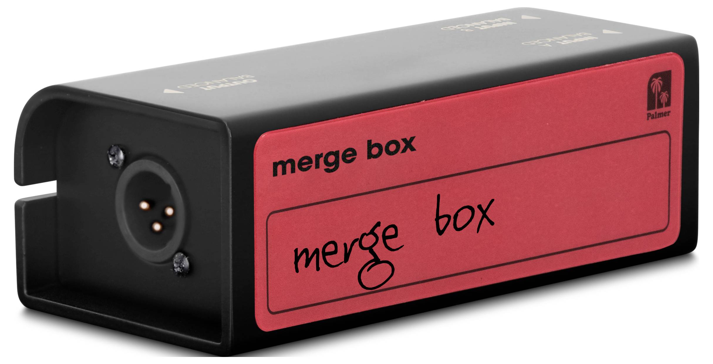Ein schwarzes und rotes Audiogerät mit der Beschriftung „merge box