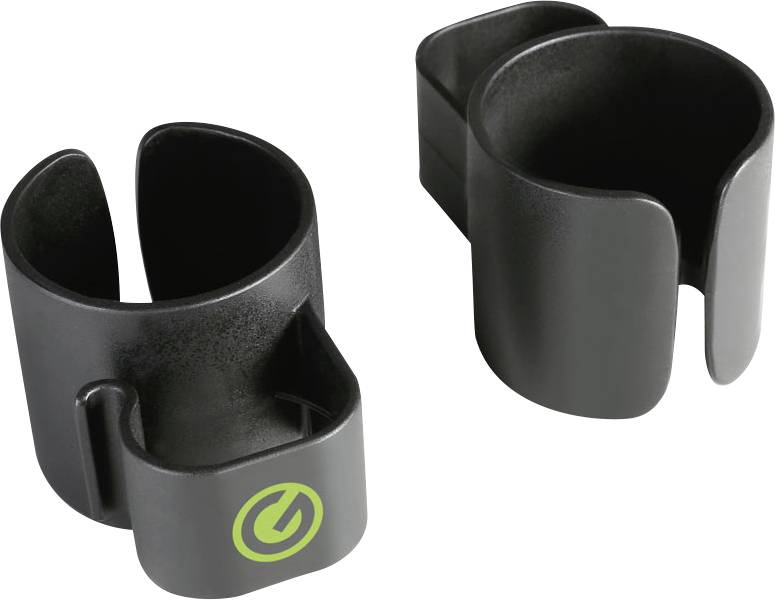 Zwei schwarze Kunststoff-Getränkehalter-Clips, einer mit grünem Stromlogo auf der Vorderseite gezeigt, isoliert auf weißem Hintergrund.