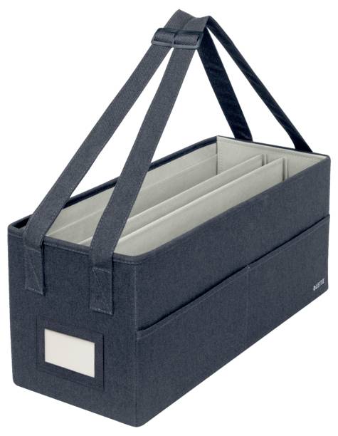 Dunkler Stoffstoff-Aufbewahrungsorganizer zum Aufhängen mit langen Griffen und mehreren inneren Fächern zum Transportieren oder Lagern von Gegenständen.