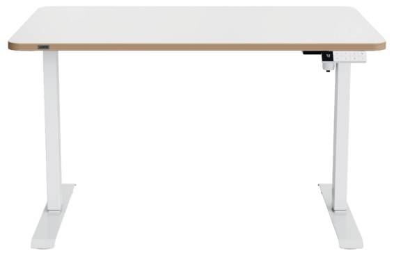 Weißer höhenverstellbarer Schreibtisch mit hellem Holztop und silbernen Metallbeinen auf weißem Hintergrund