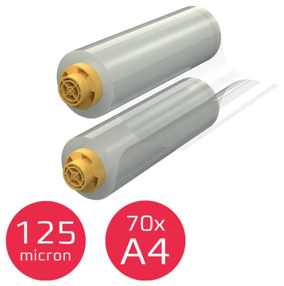 Braune Kartonversandbox mit weißem Produktetikett und silbernen zylindrischen Gegenständen auf dem Etikett, isoliert auf weißem Hintergrund.