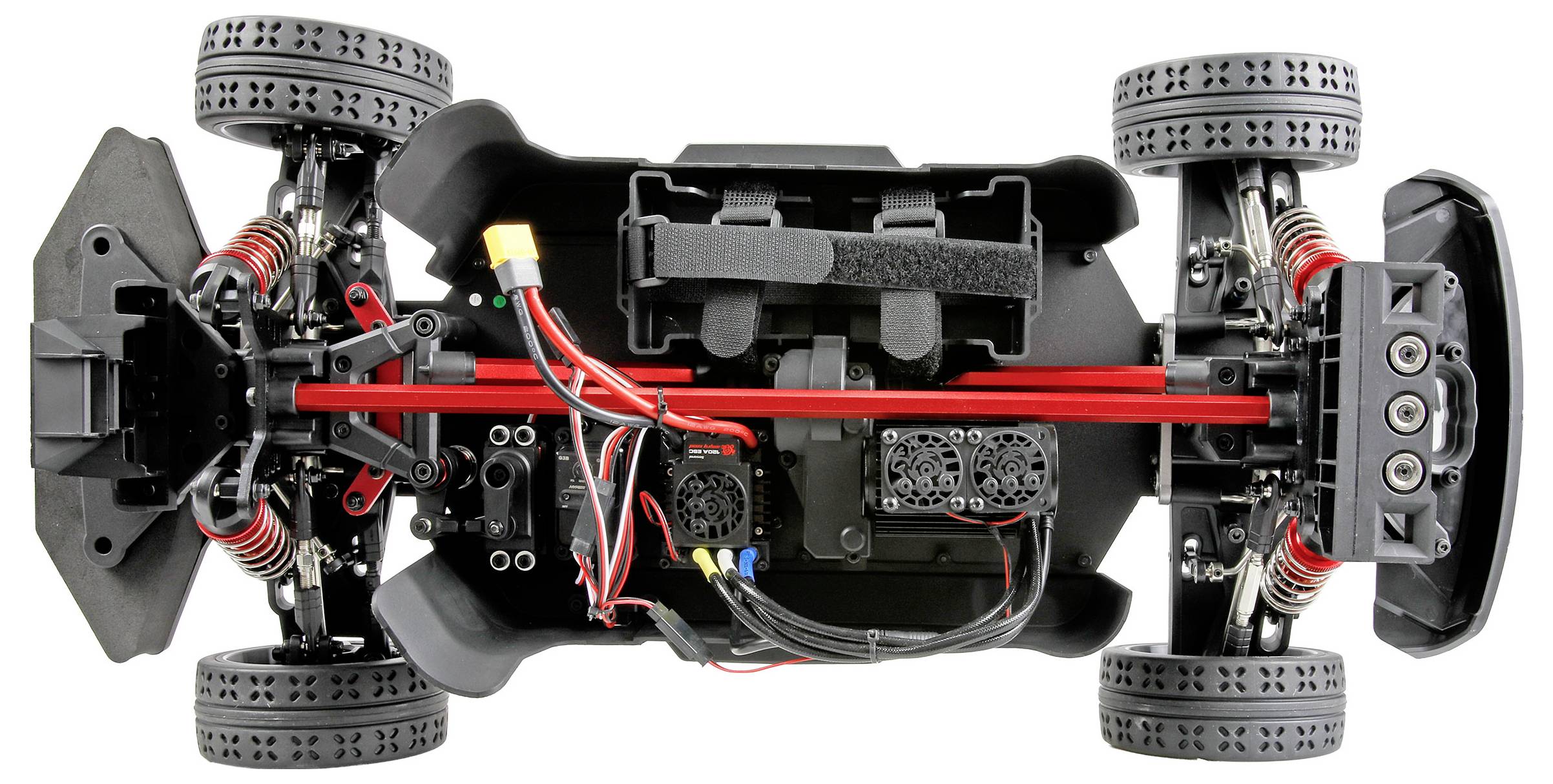 Draufsicht auf ein Fernsteuerauto-Chassis mit vier Rädern, freiliegender Aufhängung, Verdrahtung, Motor und Batteriefach.