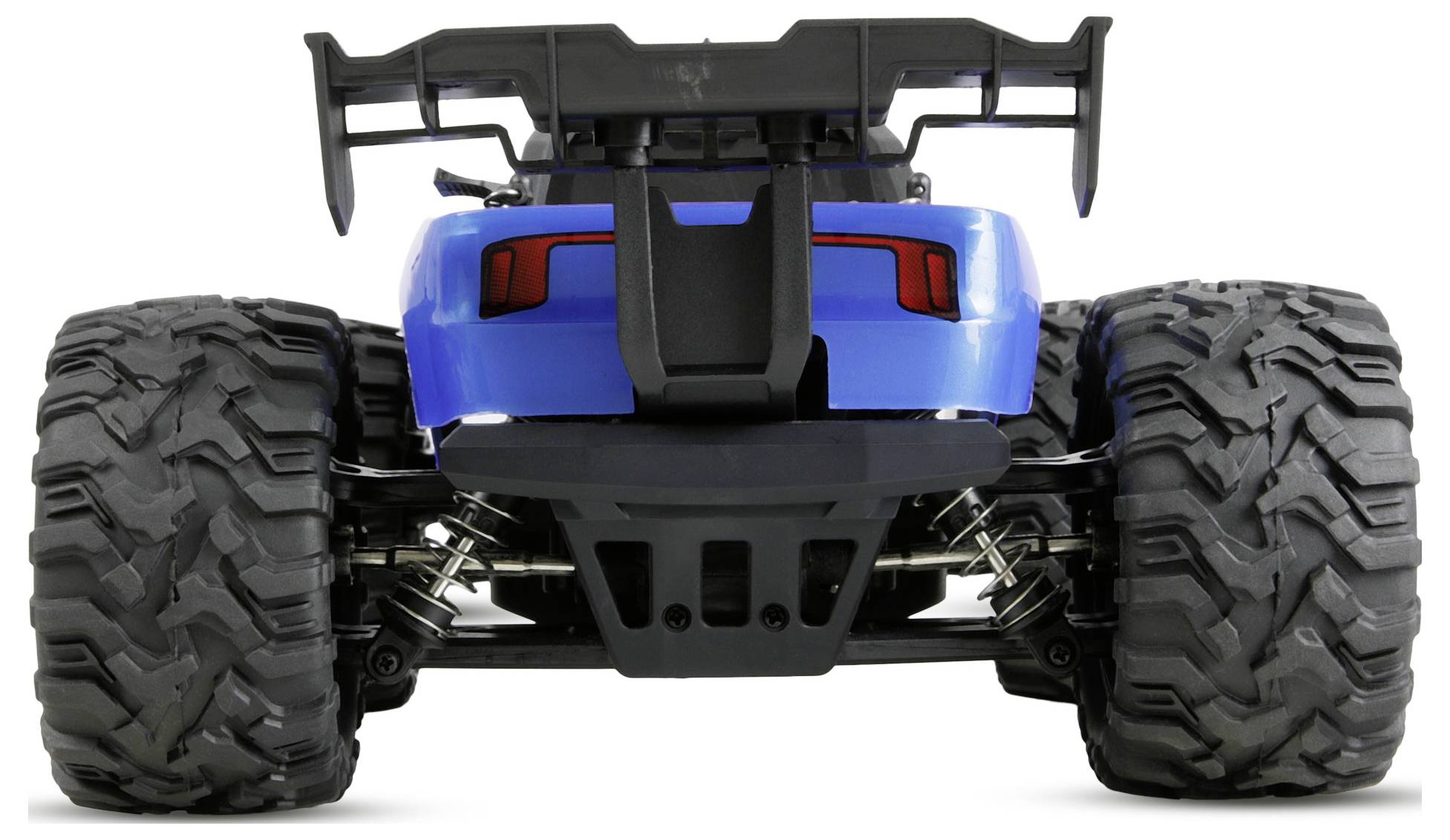Rückansicht eines blauen RC-Geländewagens mit übergroßen Stollenreifen und einem großen hinteren Spoiler auf weißem Hintergrund.