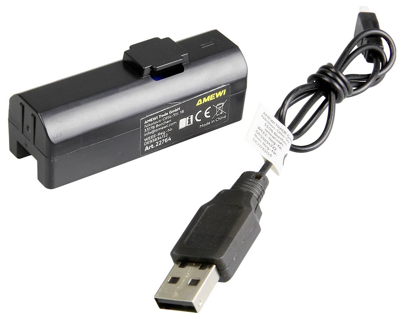 Schwarzes wiederaufladbares Batteriepaket mit angebrachtem USB-Ladekabel und Stecker, dargestellt auf weißem Hintergrund.