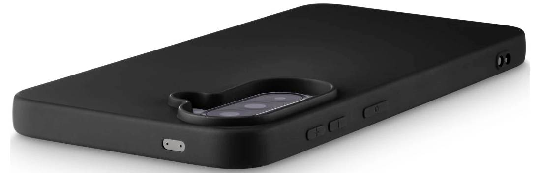 Schwarze Smartphone-Hülle mit integriertem Kamerabschutz auf der Rückseite und Seitenknopfabdeckungen, in Schrägansicht auf weißem Hintergrund