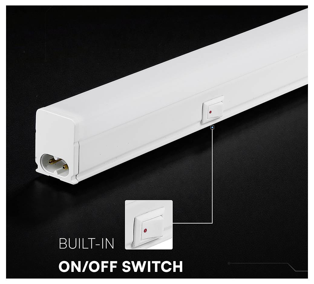 Weiße LED-Leuchte mit integriertem Ein-/Ausschalter hervorgehoben; Text lautet „INTEGRIERTER EIN-/AUSSCHALTER