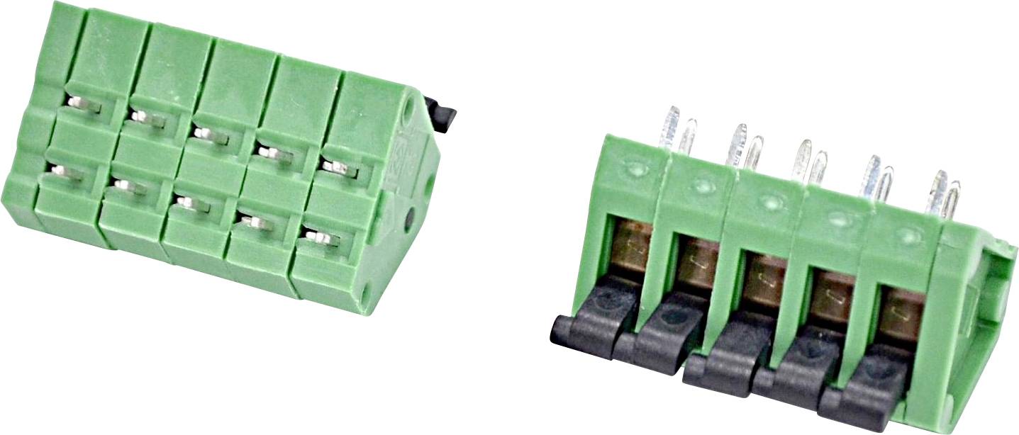 Grüner steckbarer Klemmleistenverbinder mit mehreren Schraubklemmen und Metallstiften, von zwei Winkeln auf weißem Hintergrund gezeigt.