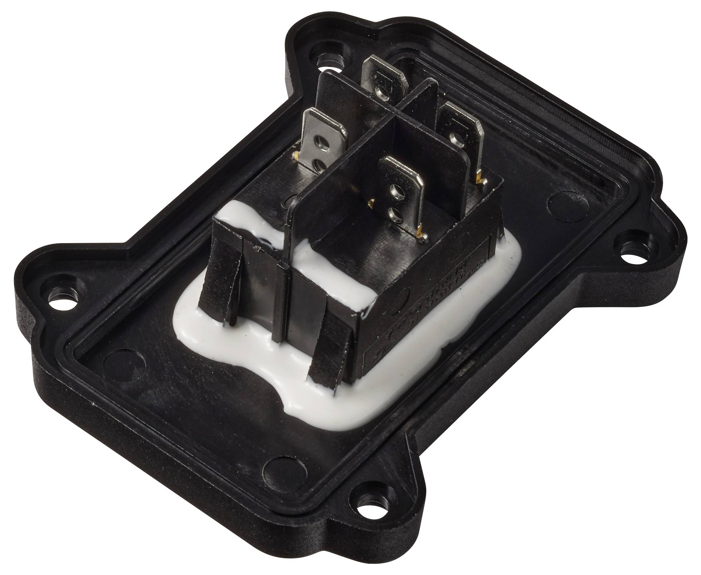 Schwarzes Elektroverbindungsmodul mit vier Metallklemmen, die auf einer weißen isolierten Basis und schwarzem Kunststoffgehäuse montiert sind.
