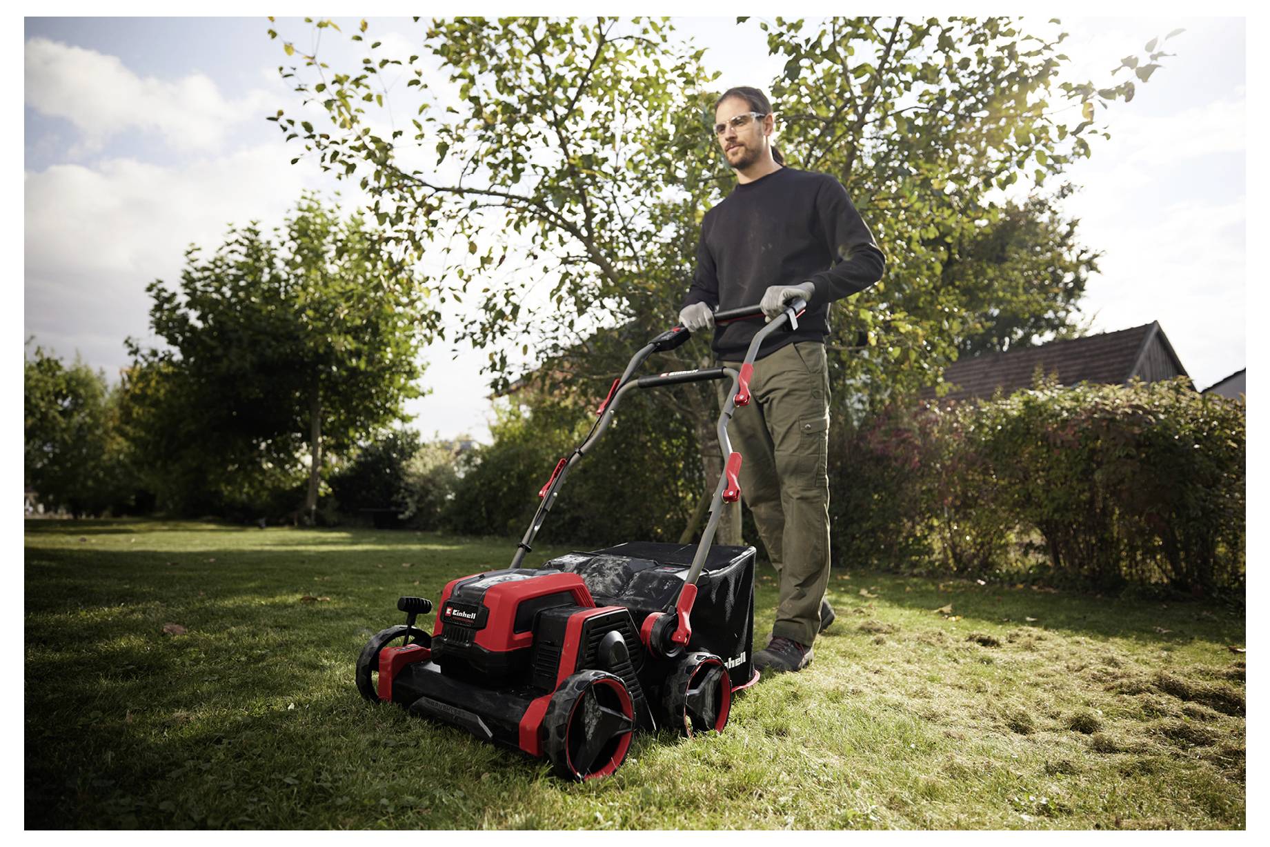Einhell Professional GP-SA 36/40 Li BL-Solo, PXC Li-Ion Akku Vertikutierer Arbeitsbreite 40cm