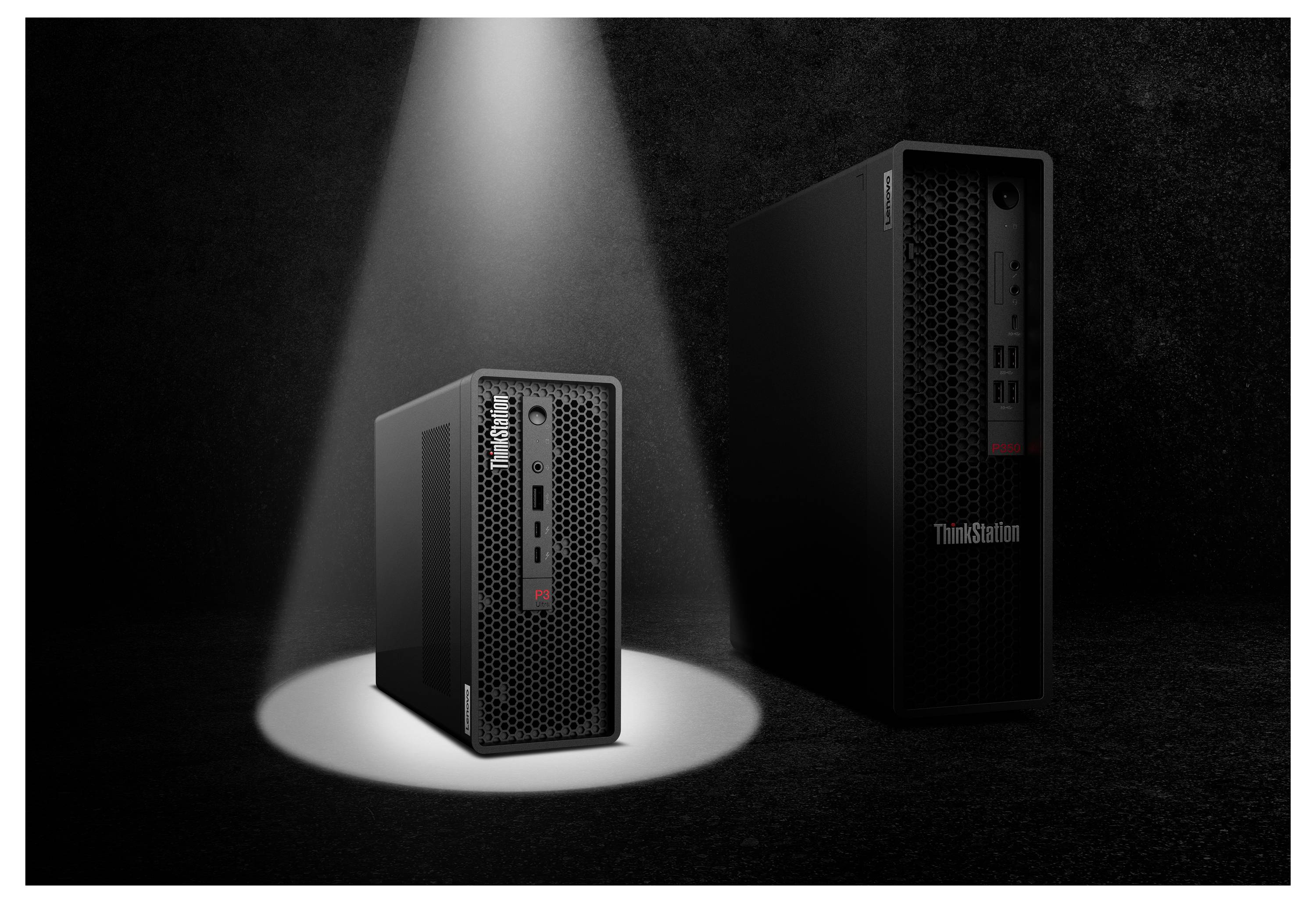 Schwarzer Lenovo ThinkPad-Laptop offen mit Windows 11-Startmenü auf dem Bildschirm und sichtbarer Tastatur, von oben gezeigt.