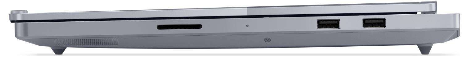 Seitenansicht eines silbernen Laptops, die ein dünnes geschlossenes Profil mit Anschlüssen entlang der Kante zeigt.