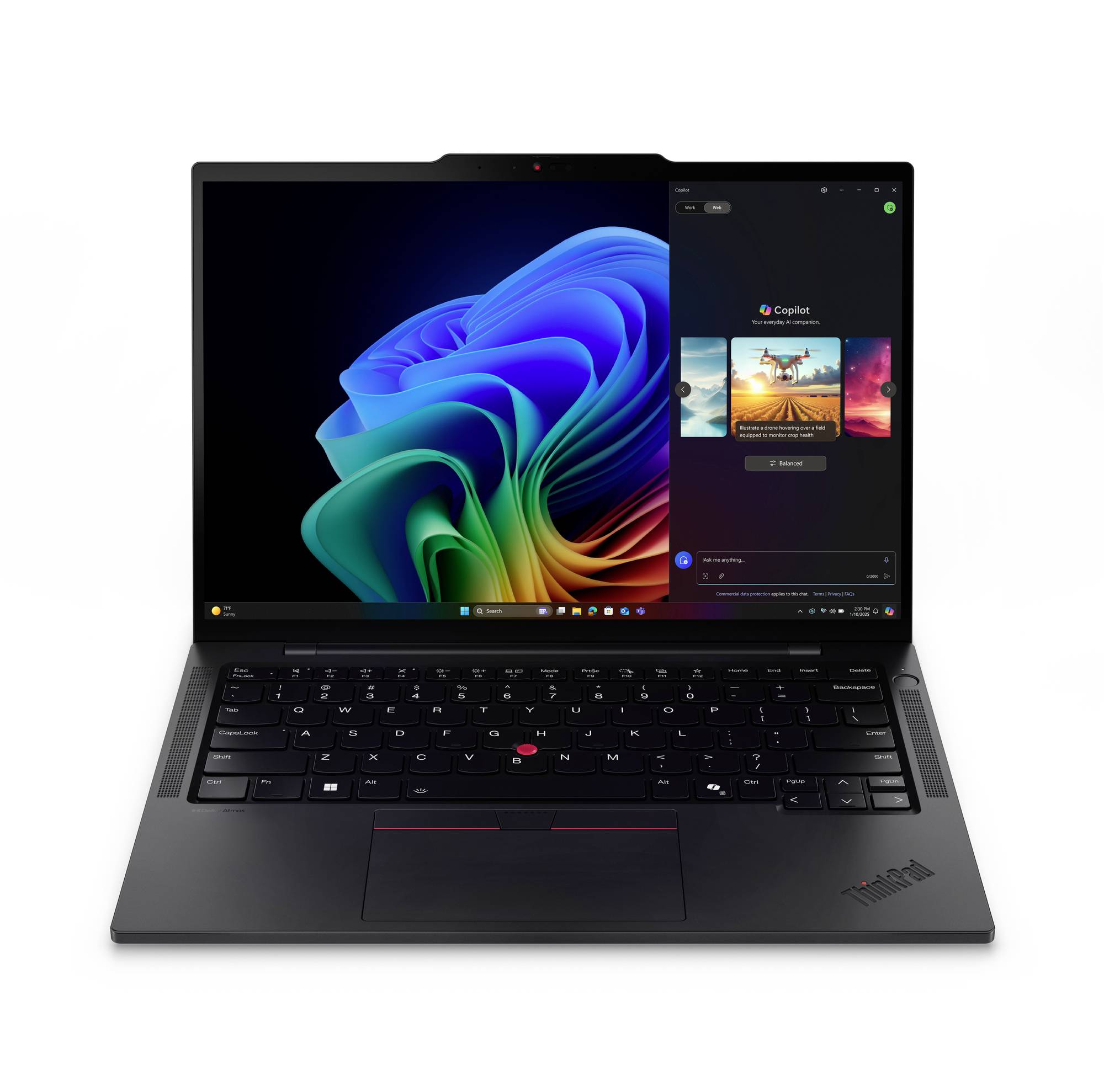 Ein Lenovo ThinkPad Laptop, der mit Windows 11 und Copilot auf dem Bildschirm geöffnet ist, vor einem weißen Hintergrund dargestellt.