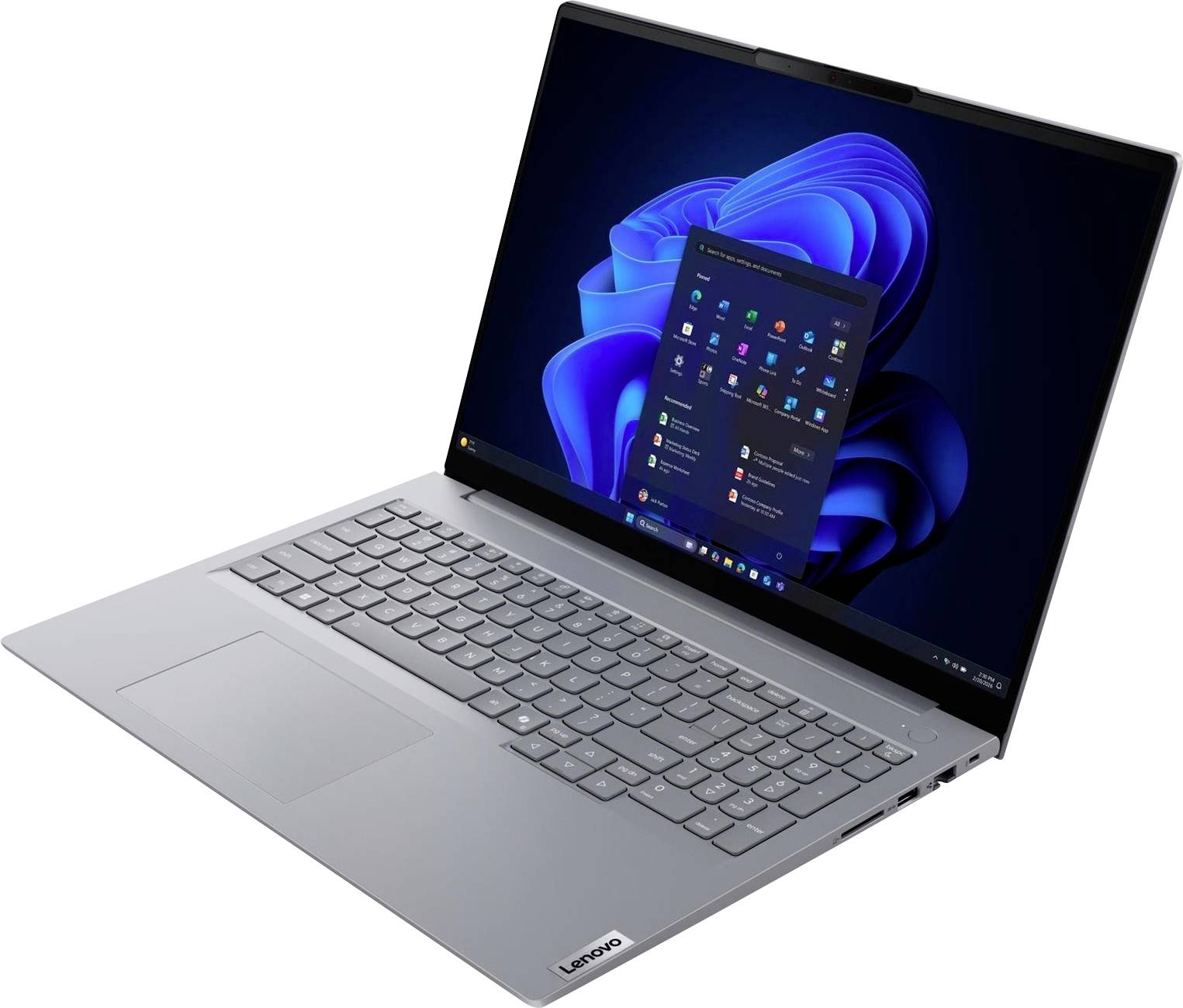 Silberner Lenovo-Laptop offen mit Windows 11 Startmenü auf dem Bildschirm angezeigt.