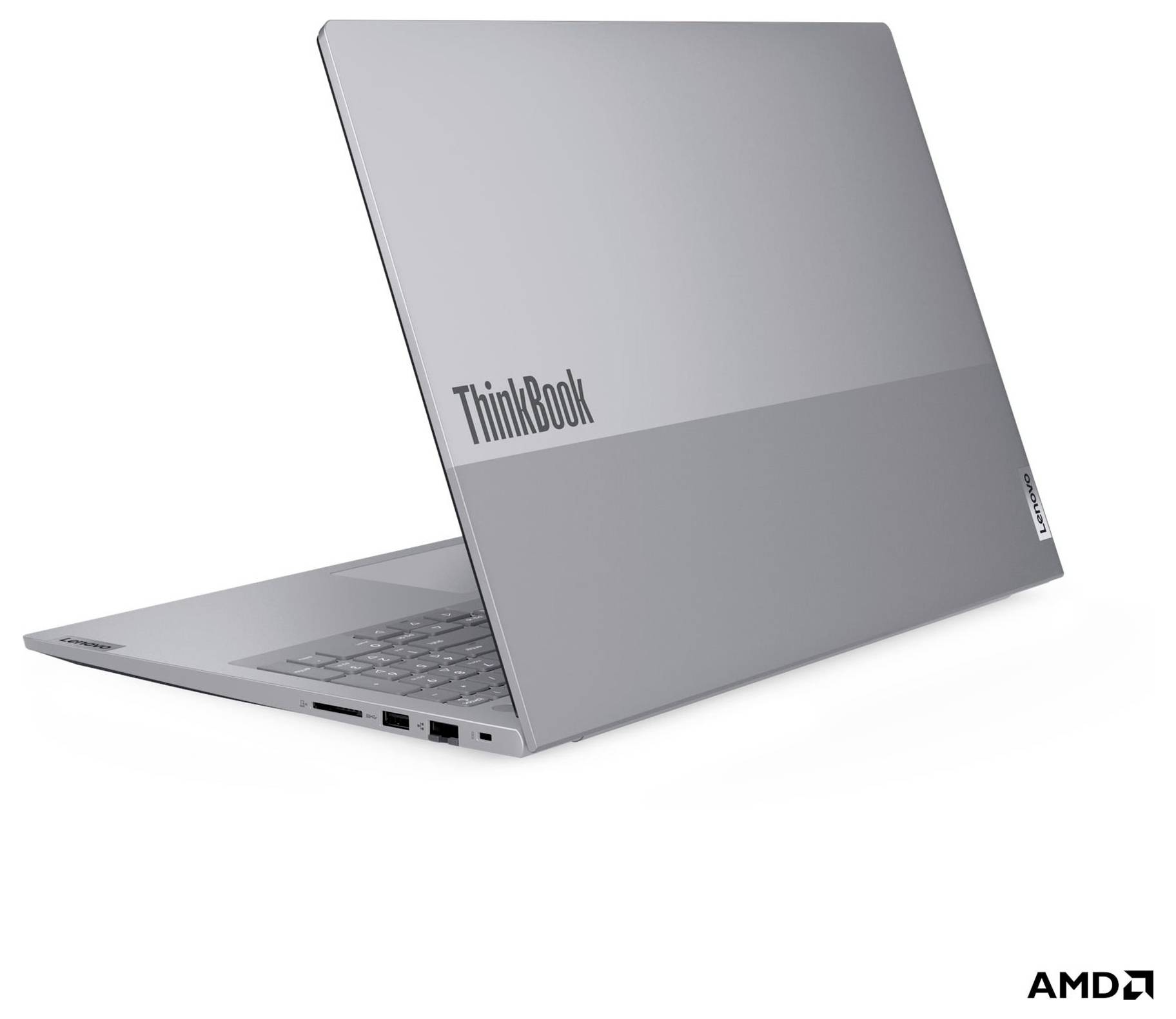 Silberner Lenovo ThinkBook Laptop, geöffnet in einer Seitenansicht, mit dem ThinkBook-Logo auf dem Deckel und einem AMD-Logo in der Ecke.