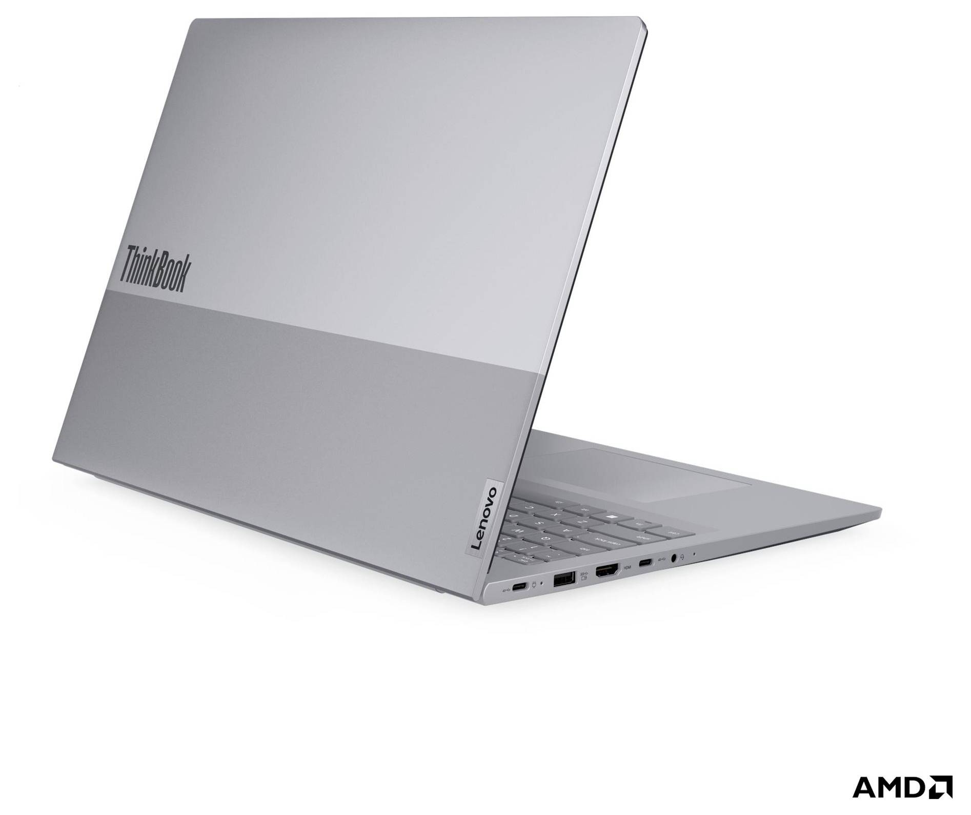 Silbernes Lenovo ThinkBook Laptop, teilweise geöffnet, auf weißem Hintergrund, mit AMD-Branding.