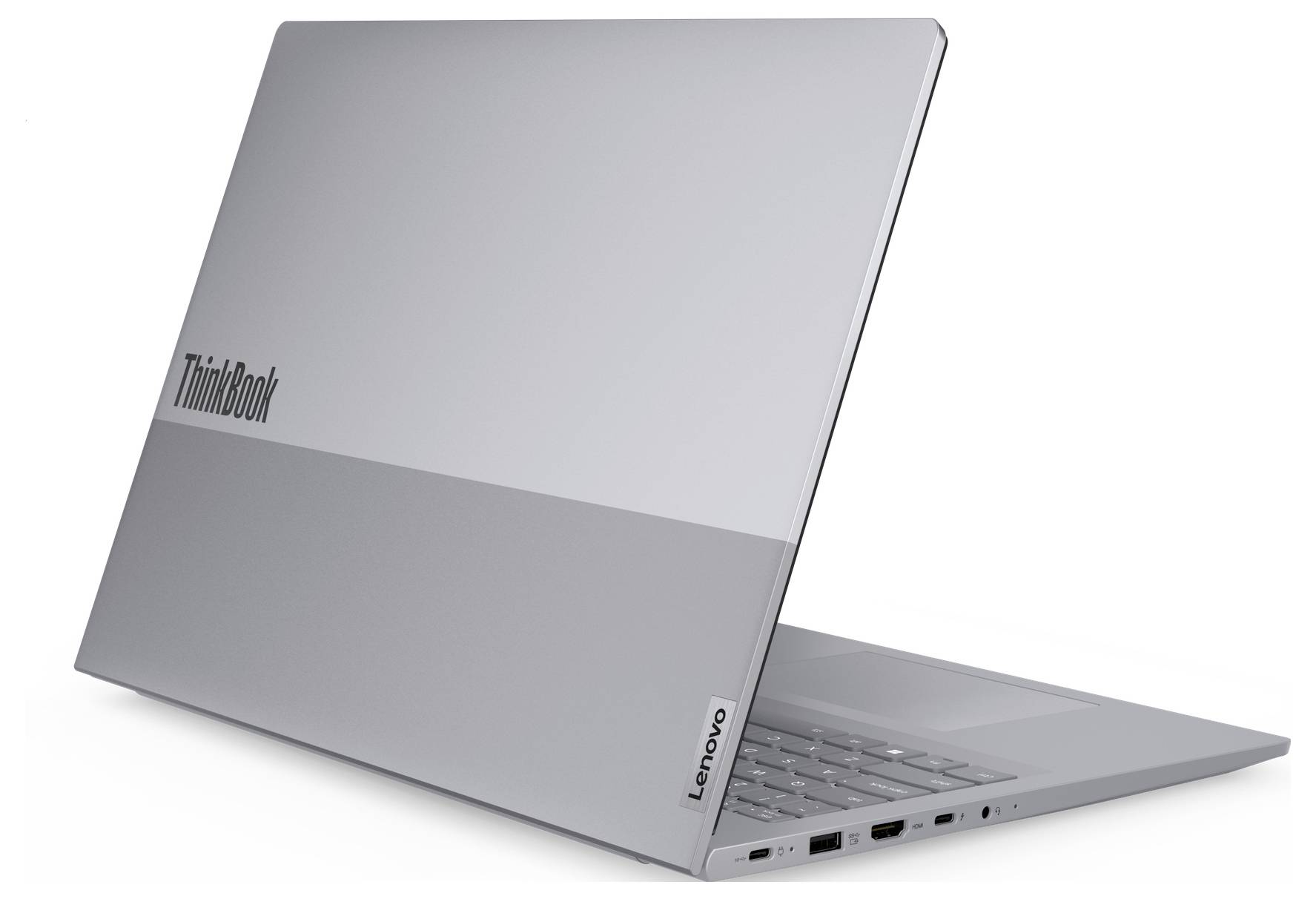 Silbernes Lenovo ThinkBook-Laptop, teilweise von hinten geöffnet, mit Blick auf den Deckel, die Tastatur und die Seitenhafen.