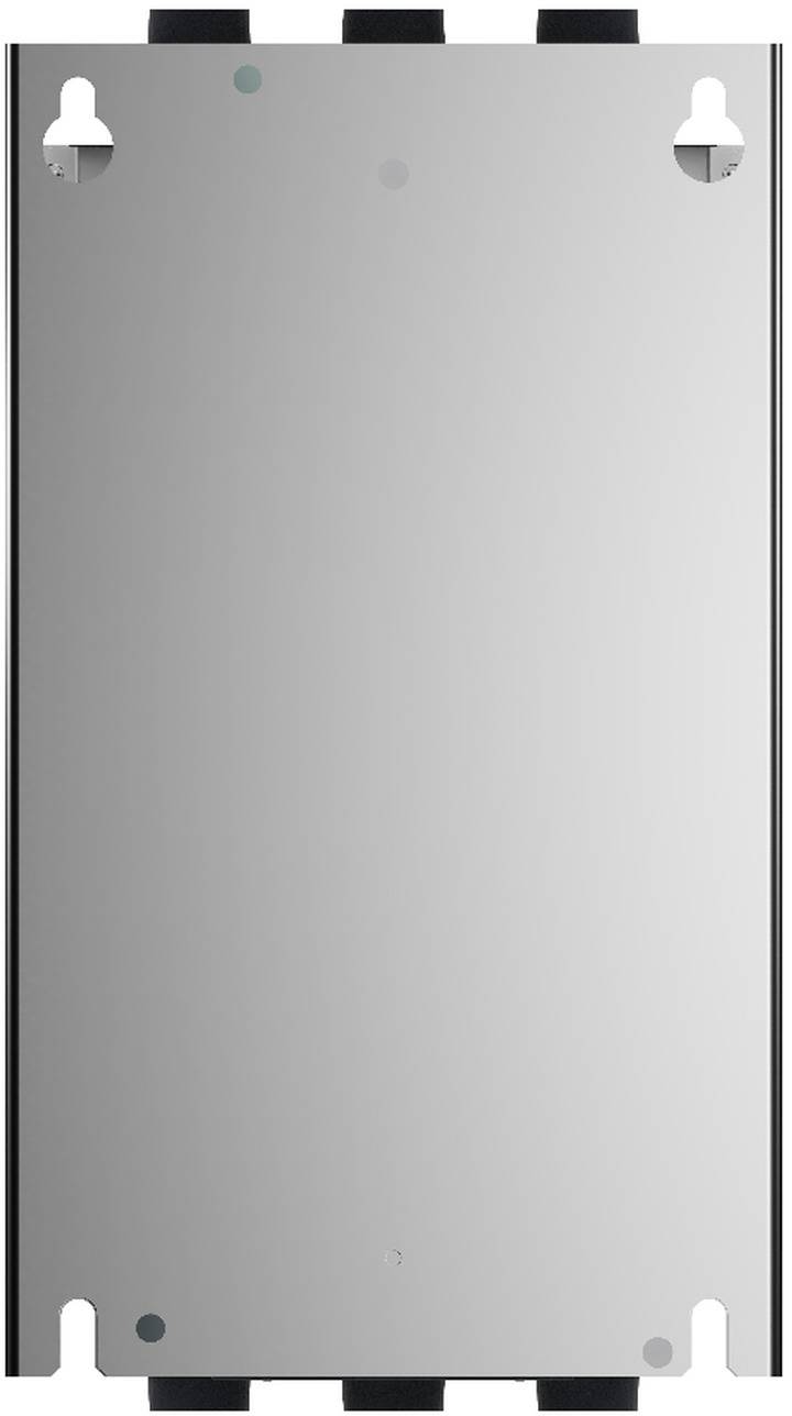 Rückansicht eines leeren silbernen Metallpanels mit Befestigungslaschen und Ausschnitten an den oberen und unteren Kanten.