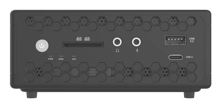Vorderansicht eines schwarzen Computergehäusefront-Panels mit Netztaster, Kartensteckplatz, Kopfhörer- und Mikrofonbuchsen, USB-Anschlüssen und sechseckigem Lüftungsmuster.