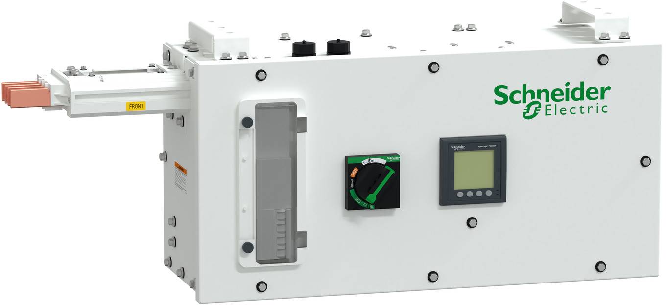 Schneider Electric Schaltschrank für industrielle Elektroinstallationen mit vorne angebrachtem Griff und Display, in einer produktstyleView auf weißem Hintergrund dargestellt.