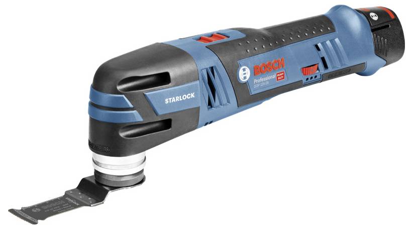 Bosch STARLOCK kabelloses oszillierendes Multitool mit angebrachtem Blatt auf weißem Hintergrund.