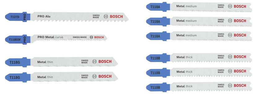 Der Techniker verwendet ein Bosch-Infrarotthermometer, um die Temperatur der Maschinen im Motorraum zu messen, wobei 27,6°C angezeigt werden.