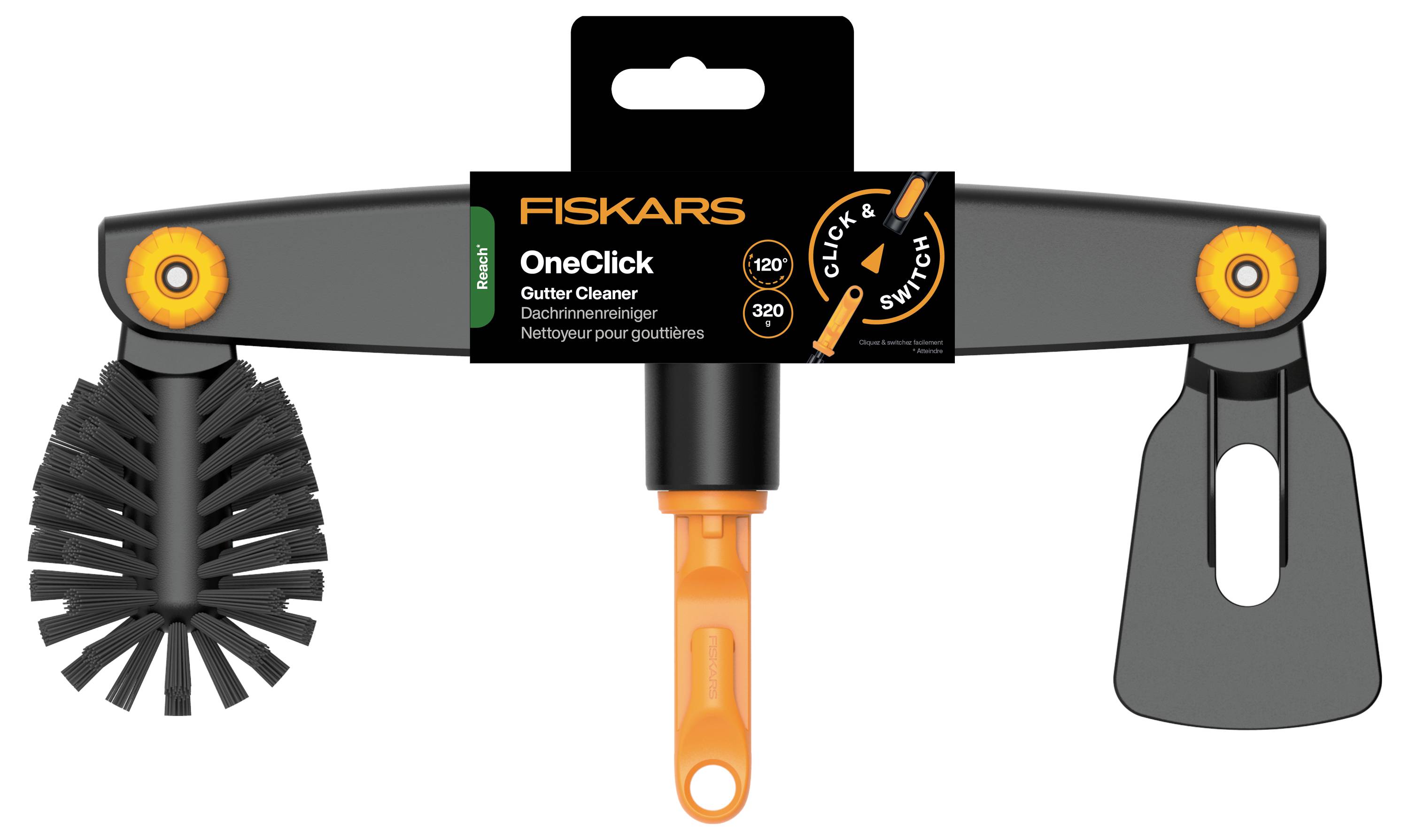 Fiskars OneClick Dachrinnenreinigungswerkzeug mit Bürsten- und Schabervorsätzen, gezeigt in Produktverpackung zur Dachrinnenreinigung.