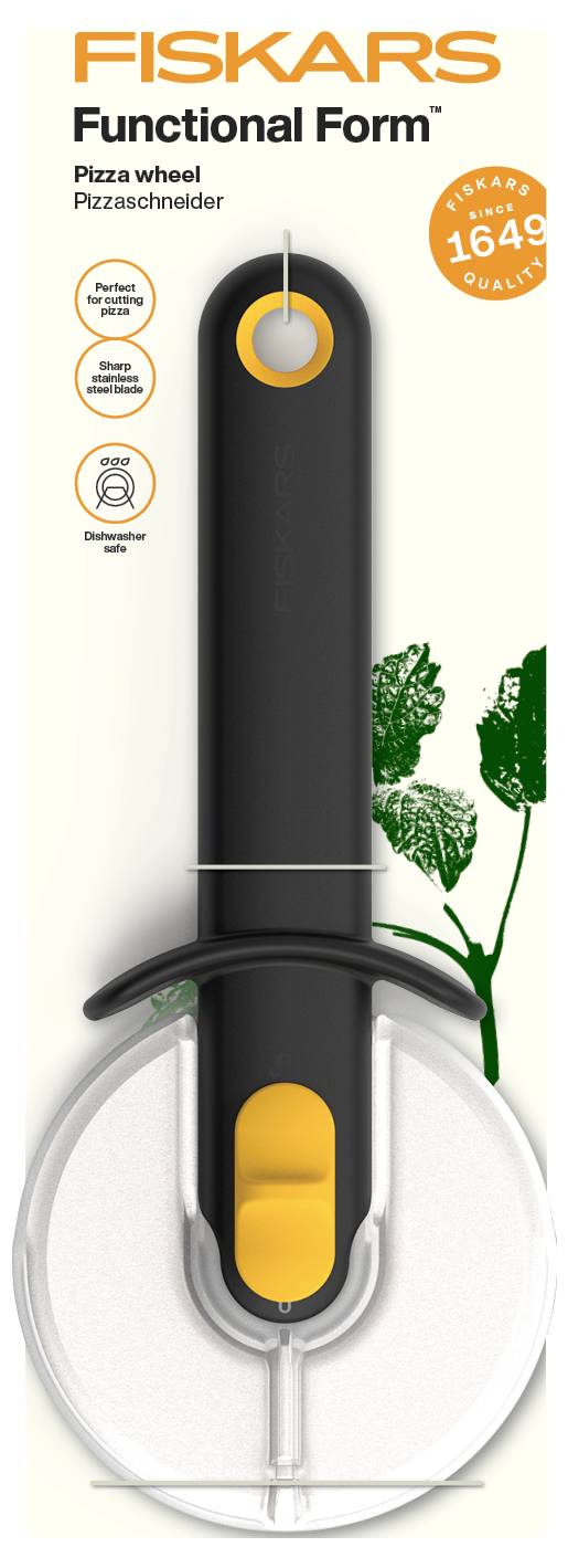 Fiskars Functional Form Pizzaschneider in Schwarz und Orange, aufrecht dargestellt mit Schutzvorrichtung für die Klinge und einer durchsichtigen Scheibenbasis; Produktverpackungsanzeige.