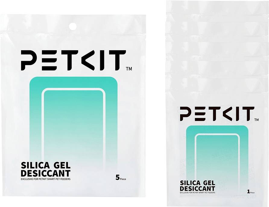Zwei PETKIT Silicagel-Trockenmittelbeutel, eine große 5er-Packung und eine kleinere Packung, in weißer und türkiser Verpackung.